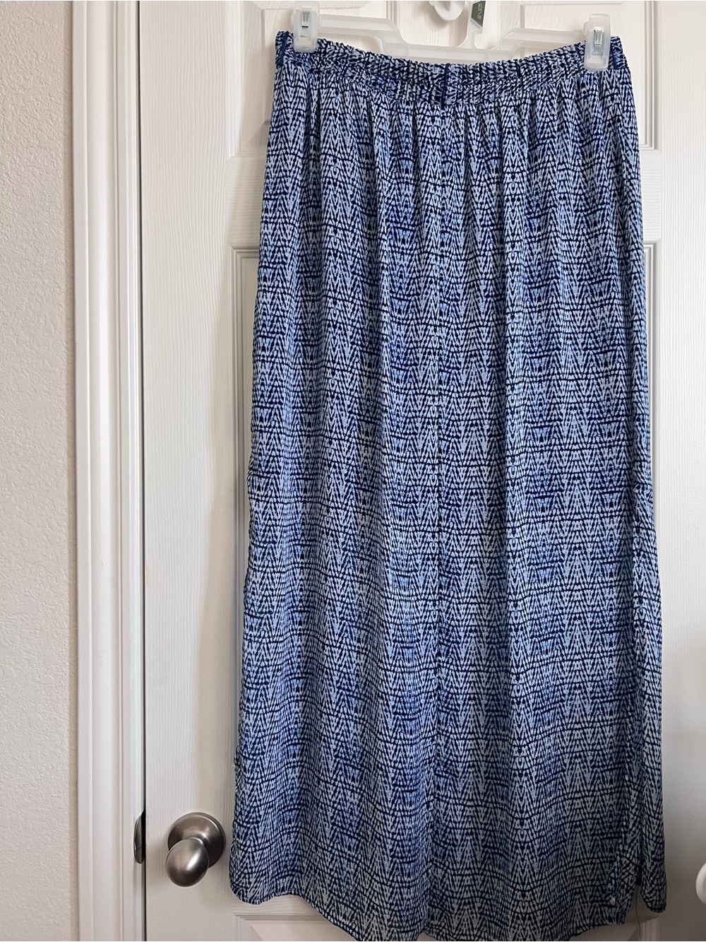 Faded Glory Navy and White Patterned Maxi Skirt